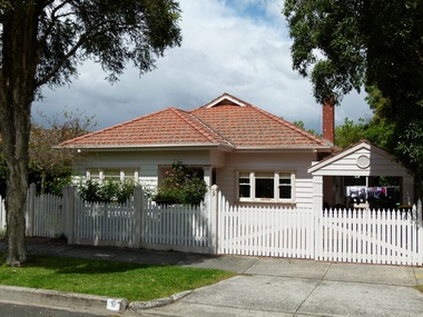 Photograph - 9 Howell Avenue, Surrey Hills, The Street Where You Live Project