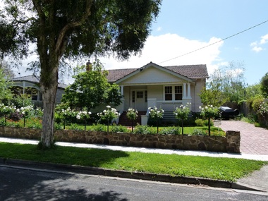 Photograph - 16 Howell Avenue, Surrey Hills, The Street Where You Live Project