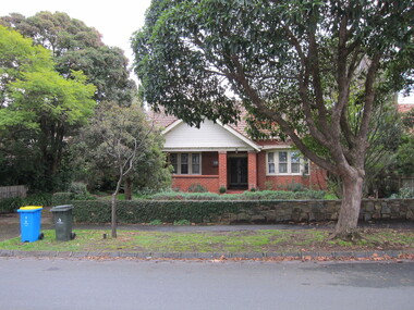 Photograph - 5 Leura Street, Surrey Hills, The Street Where You Live Project