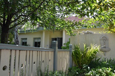 Photograph - 22 Barton Street, Surrey Hills, The Street Where You Live Project