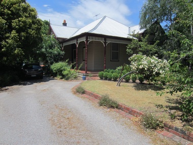 Photograph - 17 Essex Road, Surrey Hills, The Street Where You Live Project