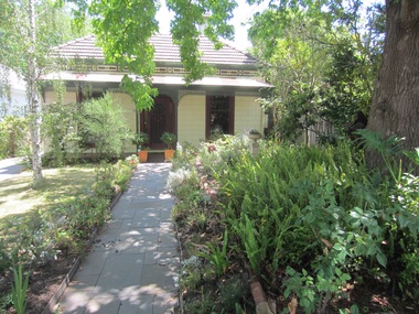 Photograph - 36 Essex Road, Surrey Hills, The Street Where You Live Project