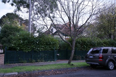 Photograph - 2 Earle Close, Mont Albert, The Street Where You Live Project