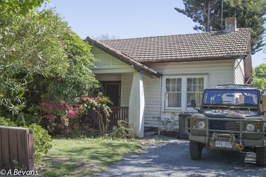 Photograph - 17 Bristol Street, Surrey Hills, The Street Where You Live Project