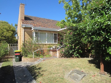 Photograph - 2 Boisdale Street, Surrey Hills, The Street Where You Live Project