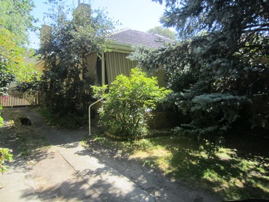 Photograph - 23 Boisdale Street, Surrey Hills, The Street Where You Live Project