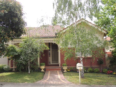Photograph - 1 Florence Road, Surrey Hills, The Street Where You Live Project