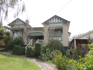 Photograph - 7 Florence Road, Surrey Hills, The Street Where You Live Project