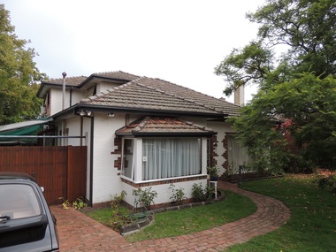 Photograph - 8 Bona Vista Avenue, Surrey Hills, The Street Where You Live Project