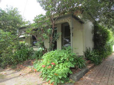 Photograph - 8 Chestnut Street, Surrey Hills, The Street Where You Live Project