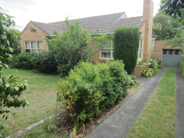 Photograph - 9 Chestnut Street, Surrey Hills, The Street Where You Live Project