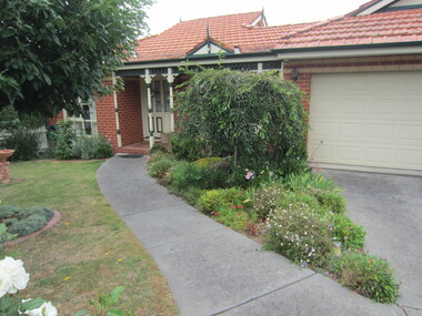 Photograph - 25 Chestnut Street, Surrey Hills, The Street Where You Live Project