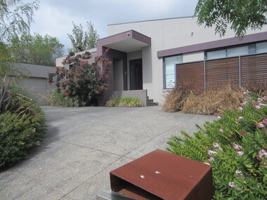 Photograph - 32 Chestnut Street, Surrey Hills, The Street Where You Live Project