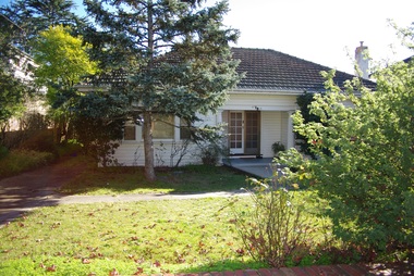 Photograph - 18 Clyde Street, Surrey Hills, The Street Where You Live Project