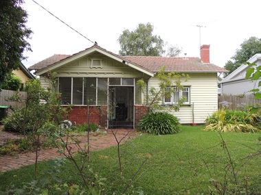 Photograph - 7 Blenheim Avenue, Mont Albert, The Street Where You Live Project