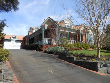 Photograph - 7 Carlyle Crescent, Mont Albert, The Street Where You Live Project
