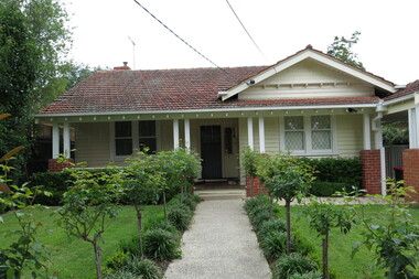 Photograph - 3 Grange Street, Mont Albert, The Street Where You Live Project