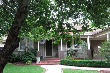 Photograph - 5 Grange Street, Mont Albert, The Street Where You Live Project