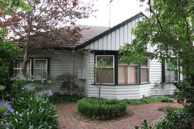 Photograph - 13 Grange Street, Mont Albert, The Street Where You Live Project