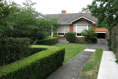 Photograph - 25 Grange Street, Mont Albert, The Street Where You Live Project