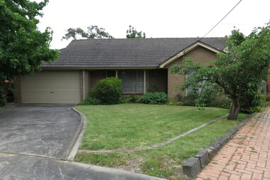 Photograph - 27 Grange Street, Mont Albert, The Street Where You Live Project