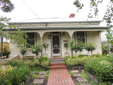 Photograph - 10 Charles Street, Surrey Hills, The Street Where You Live Project