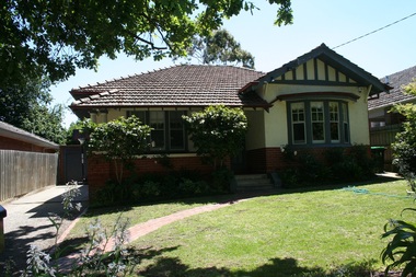 Photograph - 7 Curlewis Street, Mont Albert, The Street Where You Live Project