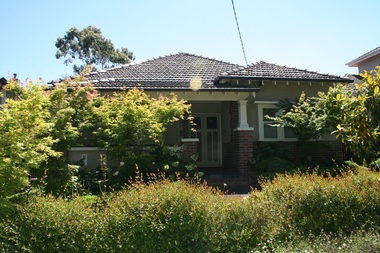 Photograph - 9 Curlewis Street, Mont Albert, The Street Where You Live Project