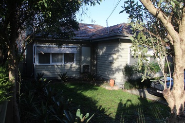 Photograph - 12 Elm Street, Surrey Hills, The Street Where You Live Project