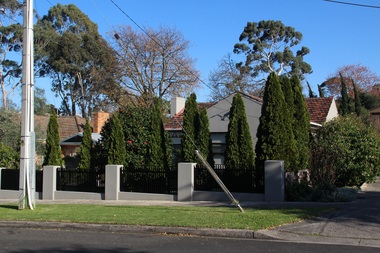 Photograph - 17 Elm Street, Surrey Hills, The Street Where You Live Project