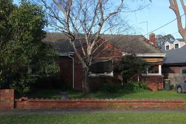 Photograph - 18 Elm Street, Surrey Hills, The Street Where You Live Project
