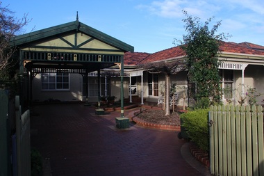 Photograph - 22 Elm Street, Surrey Hills, The Street Where You Live Project