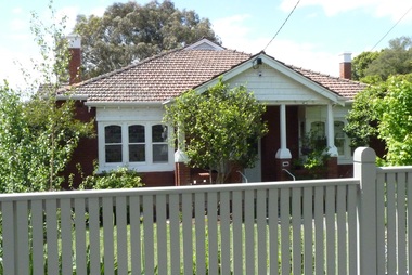Photograph - 1 Zetland Road, Mont Albert, The Street Where You Live Project