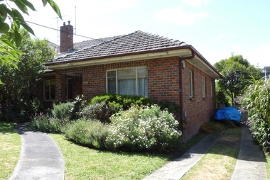 Photograph - 11A Zetland Road, Mont Albert, The Street Where You Live Project