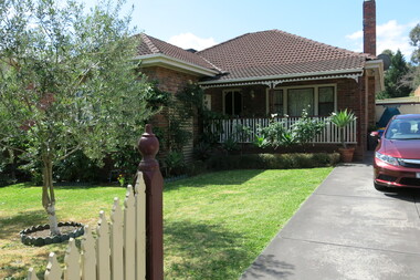 Photograph - 935 Riversdale Road, Surrey Hills, The Street Where You Live Project