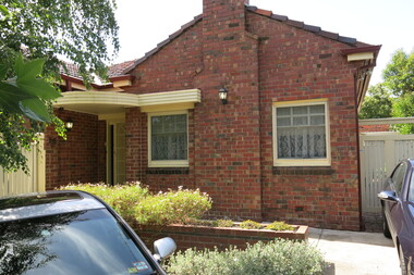 Photograph - 941 Riversdale Road, Surrey Hills, The Street Where You Live Project
