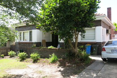 Photograph - 945 Riversdale Road, Surrey Hills, The Street Where You Live Project