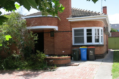 Photograph - 947 Riversdale Road, Surrey Hills, The Street Where You Live Project