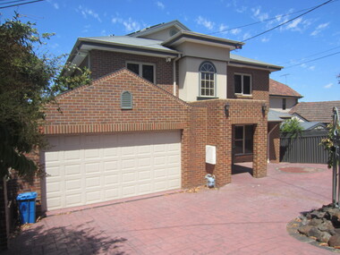 Photograph - 5 Glendale Street, Surrey Hills, The Street Where You Live Project