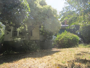 Photograph - 14 Glendale Street, Surrey Hills, The Street Where You Live Project