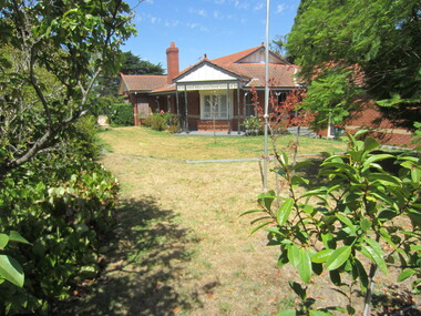 Photograph - 21 Glendale Street, Surrey Hills, The Street Where You Live Project