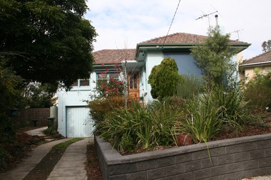 Photograph - 9 Grace Court, Mont Albert, The Street Where You Live Project