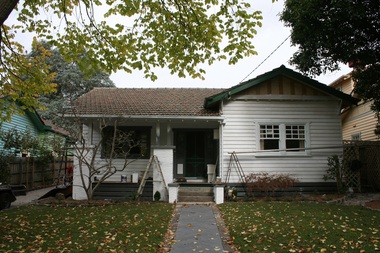 Photograph - 13 Grace Street, Mont Albert, The Street Where You Live Project