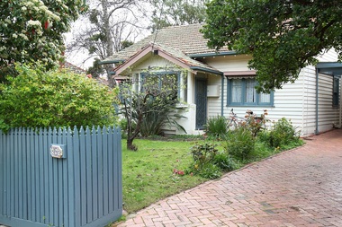 Photograph - 15 James Street, Surrey Hills, The Street Where You Live Project