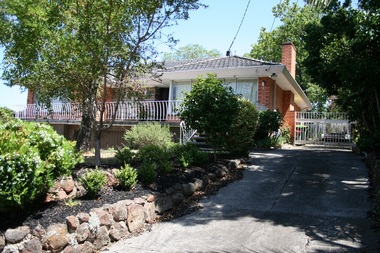 Photograph - 4 Gawler Court, Mont Albert, The Street Where You Live Project