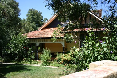 Photograph - 9 Gawler Court, Mont Albert, The Street Where You Live Project