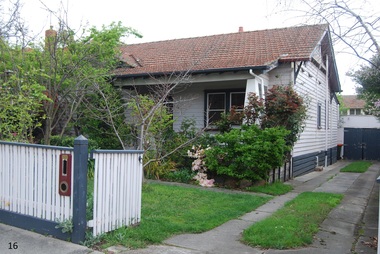 Photograph - 16 Grovedale Road, Surrey Hills, The Street Where You Live Project