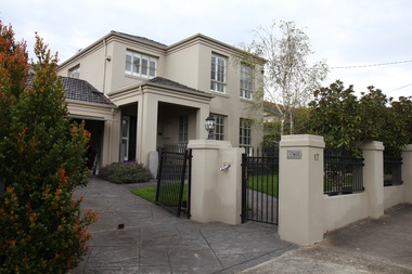 Photograph - 17 Grovedale Road, Surrey Hills, The Street Where You Live Project