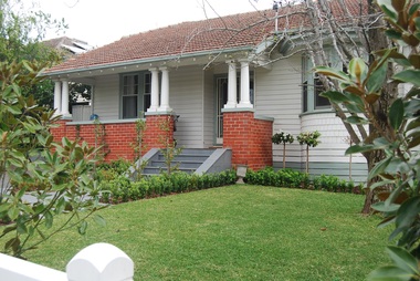 Photograph - 26 Grovedale Road, Surrey Hills, The Street Where You Live Project