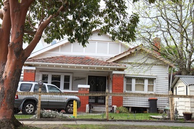 Photograph - 39 Grovedale Road, Surrey Hills, The Street Where You Live Project